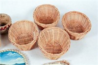 Little Baskets & Tourist Items