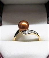 14K Yellow Gold Pearl and Diamond ring