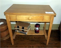 26" maple child's desk