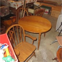 CHILD'S TABLE & CHAIRS