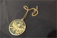18K Jade Medalion Pendant Necklace
