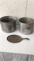 2 large stock pots cast iron skillet