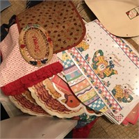 Large Group of Vintage Place Mats and Tea Towels