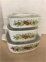 Set Of 3 Vintage Corning Baking Dishes With Lids
