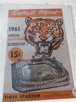 Detroit Tigers 1961 Official scorebook w/picture