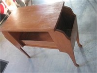 Wood side table with magaine or book rack