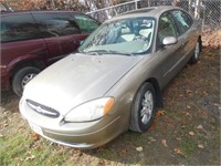 2003 Ford Taurus