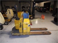 YALE ELECTRIC PALLET JACK