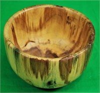Unsigned 7 3/8" Across Bowl