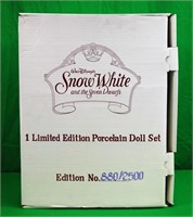 Snow White and The 7 Dwarfs Porcelain Doll Set