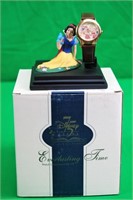 Snow White Watch w/Stand Everlasting Time