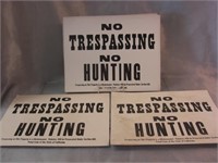 No Tresspassing - No Hunting Cardboard Signs