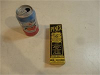 Pleine bouteille de sirop Pinex vintage