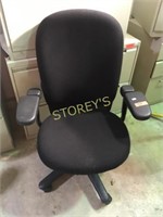 Steelcase task chair, height & seat adjustable