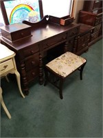 Vintage Cedar desk and chair approx 48 inches