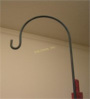5 Ft. Metal Garden Pole Hanger