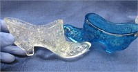 2 fenton glass shoes (buttons & bows) 6in long