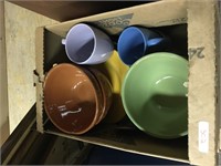 colored bowls/plates/cups