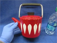 cathrineholm lotus red-white enamel tea kettle