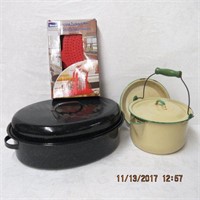 18.5" agate roast pan with silicone turkey lifter