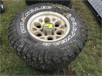 31x10.5R15LT Tire w/ 6 Lug Aluminum Rim