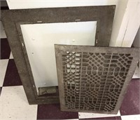 Vintage metal heat vent