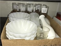 Glasses/ vases/ saucers