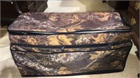 Thermos insulated camouflage cooler bag with