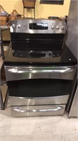 GE profile five burner electric oven and stove,