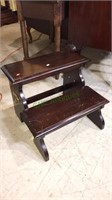 Chippendale cherry bed steps, 15 x 20 x 17,(950)