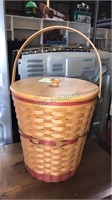 Longaberger holiday hostess 1991 basket with the