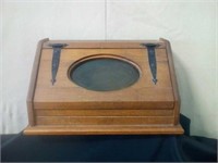 Wood bread box