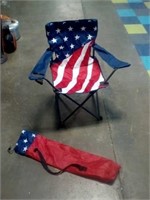 Folding Stars/Stripes camp chair with cup holder
