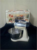 Steno Grill and Sunbeam electric stand mixer