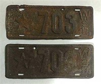 2 Star Wisconsin dealer license plates 1917