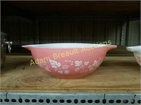 Vintage Pyrex Gooseberry 4 quart mixing bowl