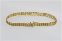 Delicate yellow gold bracelet marked 14K