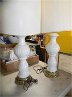 PAIR VERY NICE WHITE LAMPS