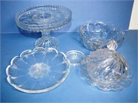 Five vintage glass pieces