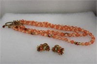 MULTI STRANDED NECKLACE WITH EARRINGS