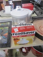 Food Saver Wide Mouth Jar Sealer & 2 Jars