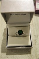 Ring Emerald Color Type Stone Size 8