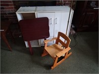 Child's chair and lot.