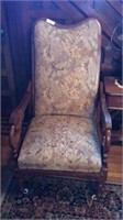 Antique Lean Back Lounge Chair