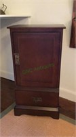 Side cabinet with 1 door & 1 drawer, measures