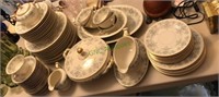 66 pieces of Henrich classic pattern china
