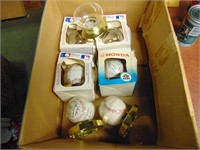 Autographed Toronto Bluejays Balls And Cases
