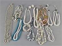 Group Old Vintage Glass Bead Jewelry
