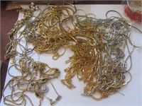 Jewelry Lot of Goldtone Chain Necklaces 50 +/-