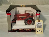 SpecCast International Farmall 450 Tractor NIB